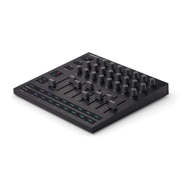 Novation -  Novation Launch Control XL 3 MIDI Control Surface - Image 4